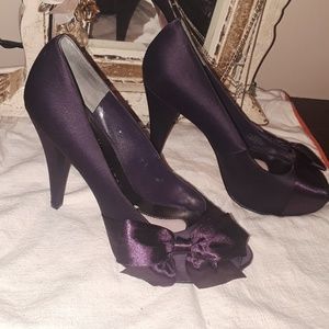 Purple Pumps